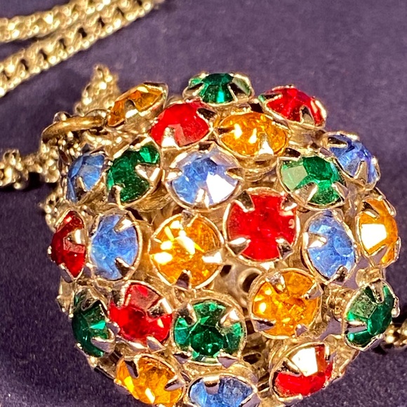 Vintage Rhinestone Ball Necklace - Picture 3 of 3